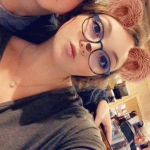 Meet your Posher, Ali